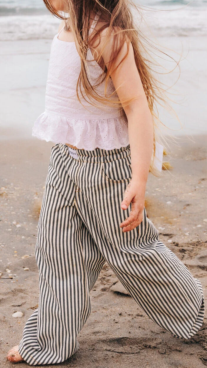 Halter top sewing pattern for girls, digital PDF pattern for a cute summer outfit